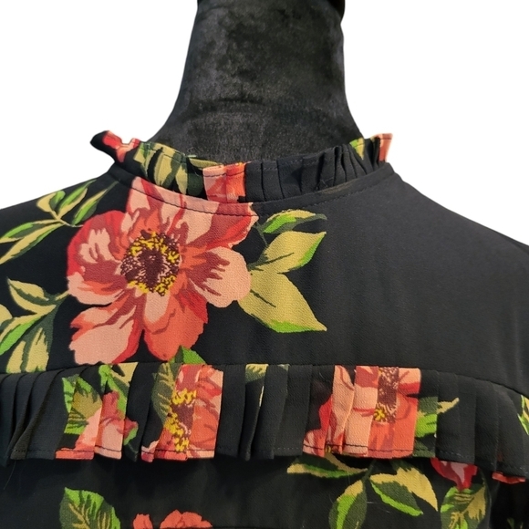 Forever 21 Crop Top Floral Ruffle L/S Top Med - Picture 3 of 12